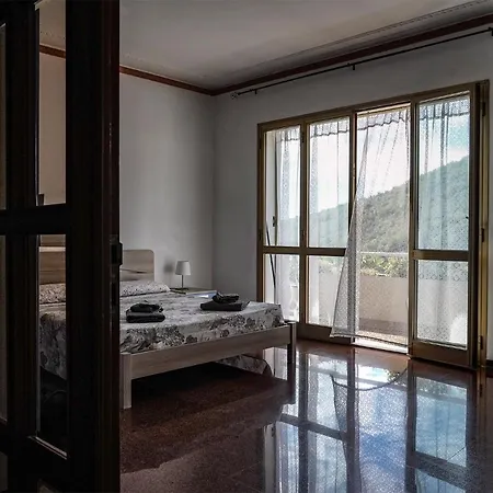 La Rocca سان بارتولومِيو آل ما