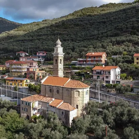 مزرعة للإقامة La Rocca *