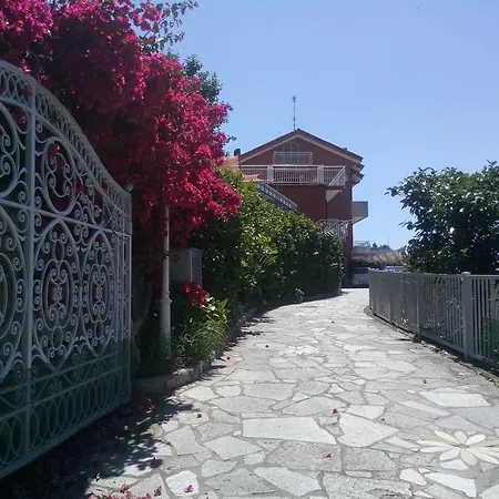 Agriturismo La Rocca San Bartolomeo Al Mare