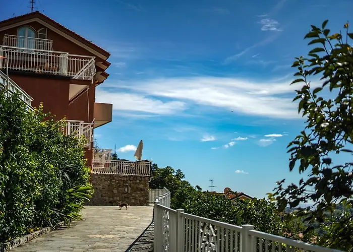 Agroturismo La Rocca *